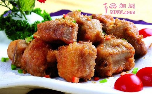椒盐排骨的做法