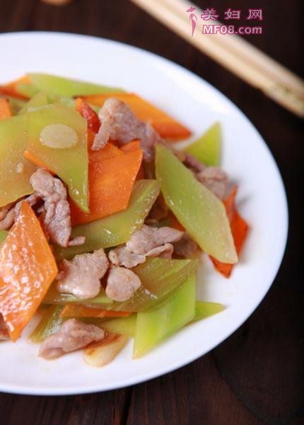 莴笋炒肉片的做法