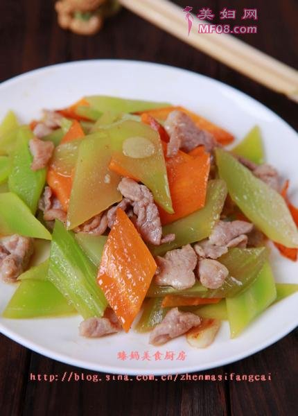 莴笋炒肉片