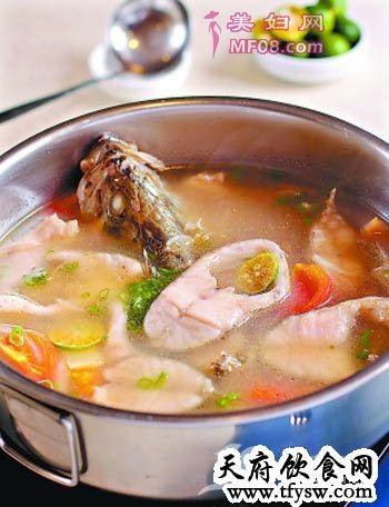 氽鲫鱼汤
