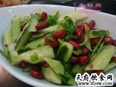 花生米拌黄瓜的做法