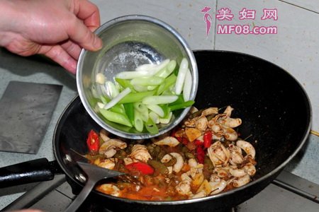 山椒爆脆肠步骤13