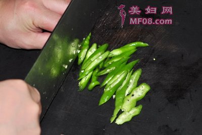 干煸茄子步骤3