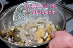 老成都酸菜鱼步骤17