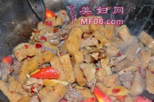 峨眉山雪魔芋烧鸭步骤15