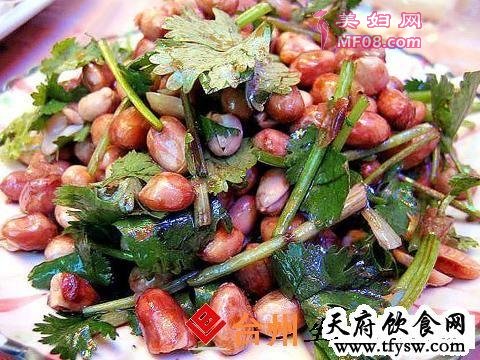 香菜花生米的做法