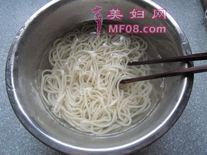 海鲜打卤面步骤10