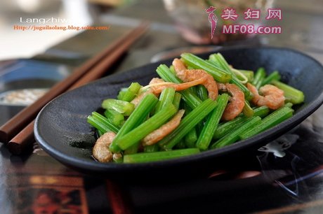 凉拌海米芹菜的做法