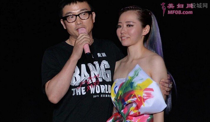张靓颖母亲证冯轲传闻