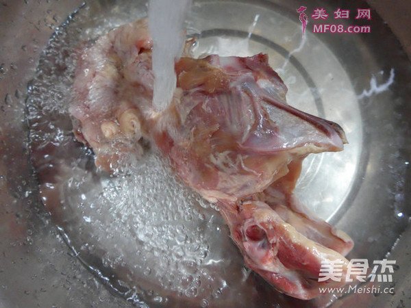 油炸鸡骨架的做法