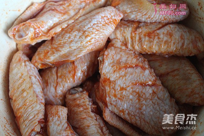 特色烤鸡翅的做法