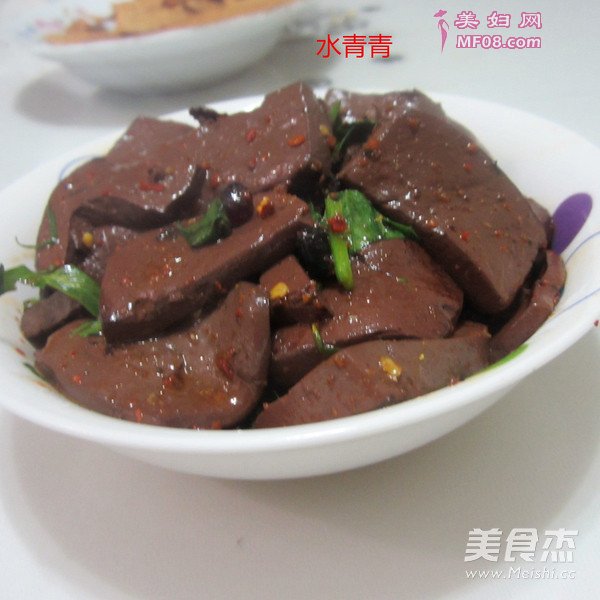 黑豆豉煮猪血的做法