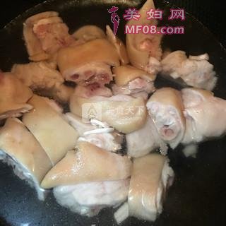 花生炖猪蹄