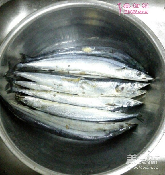 香煎秋刀鱼的做法