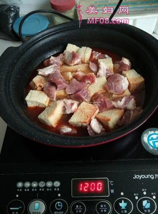 梅花肉炖小白菜冻豆腐