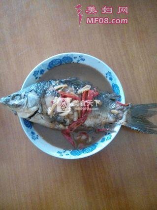 红烧鲫鱼