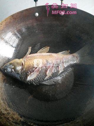 红烧鲫鱼