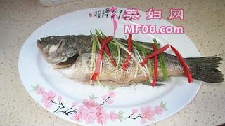 清蒸鲈鱼