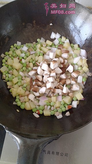 豌豆炒杂蔬