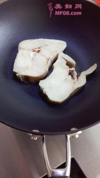 柠香煎鳕鱼