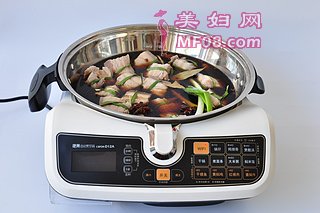元宝红烧肉的做法步骤：9