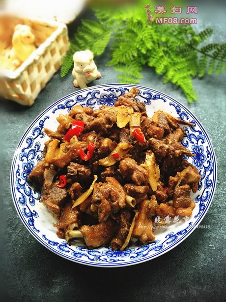 酸子姜焖青头鸭的做法