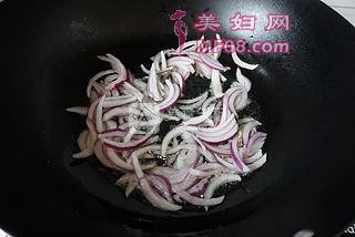 泡菜肥牛饭的做法步骤：6