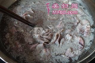 泡菜肥牛饭的做法步骤：5