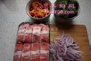 泡菜肥牛饭的做法步骤：2