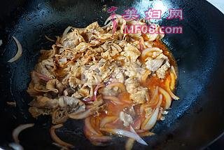泡菜肥牛饭的做法步骤：8