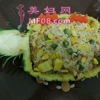 虾仁什锦凤梨炒饭的做法图解7