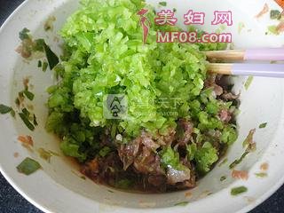 抱蛋煎饺的做法步骤：6