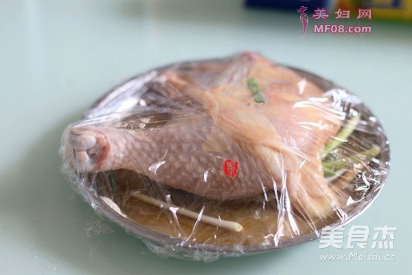 盐焗鸡粉蒸鸡腿的做法