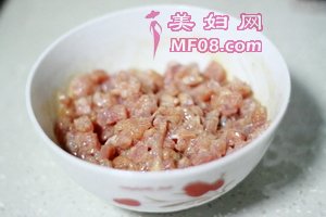 肉末粉条的做法步骤2