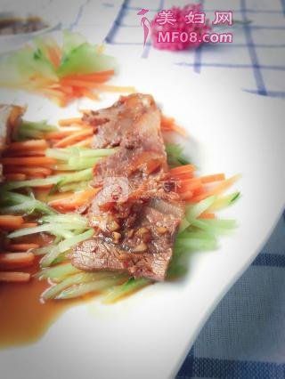 麻辣牛腱