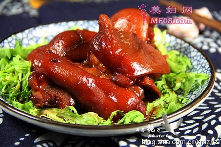 红烧猪蹄的做法