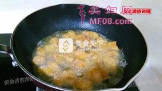 菠萝咕噜肉