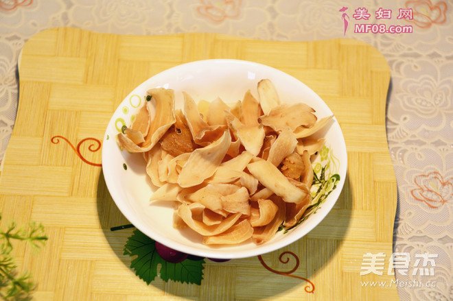 百合炖雪梨的做法