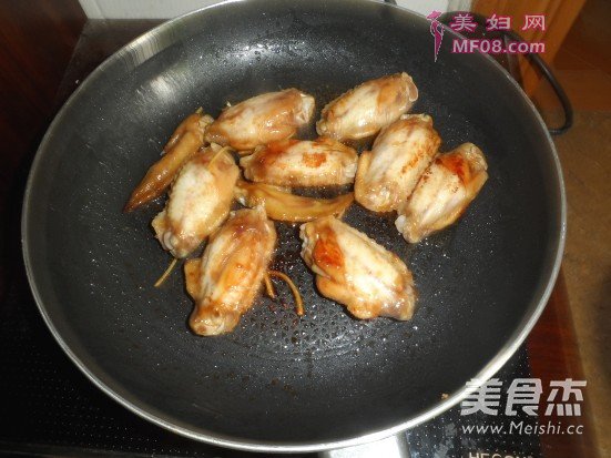 蜜汁鸡翅的做法