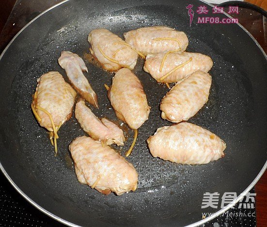 蜜汁鸡翅的做法