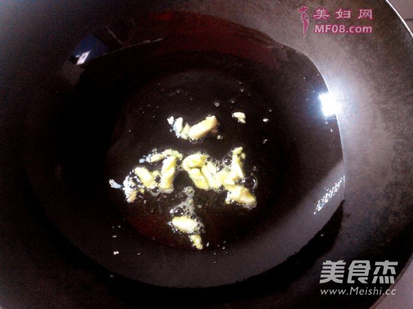 香肠烩卷心菜的做法