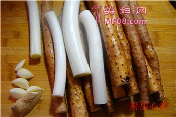 虾仁山药烧大葱步骤4