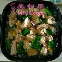 柠檬蒜蓉排骨的做法图解1