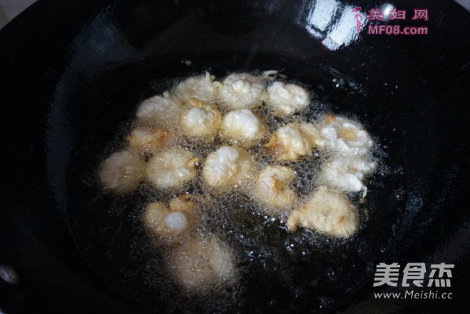 糖醋脆皮虾仁的做法
