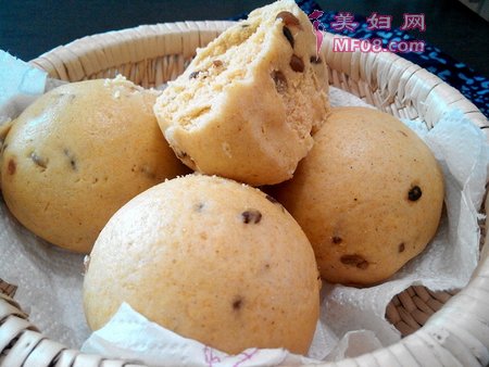坚果粗粮馒头