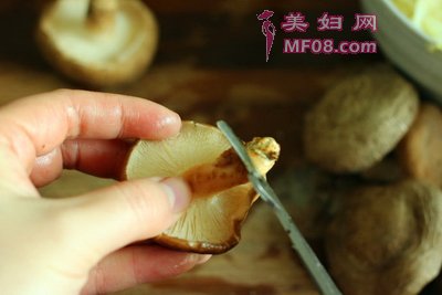美味三鲜包步骤8