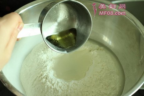 ⽴沽4