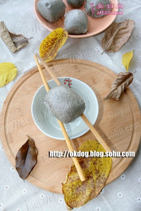 黑芝麻馒头的做法