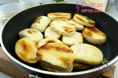 香煎馒头片的做法