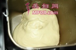 豆沙早餐包步骤1